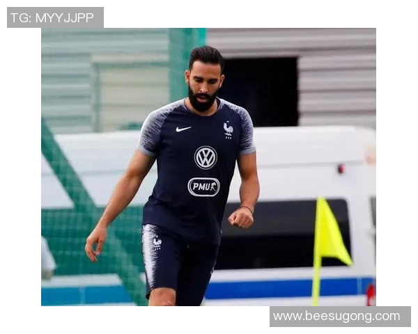 外国足球明星私生活揭秘性爱趣闻引发热议与关注