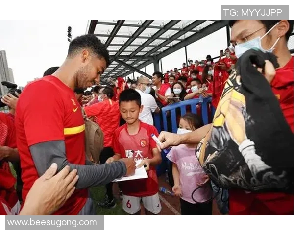 广州排球队中路突破革新引领战术变革提升整体实力与竞技水平